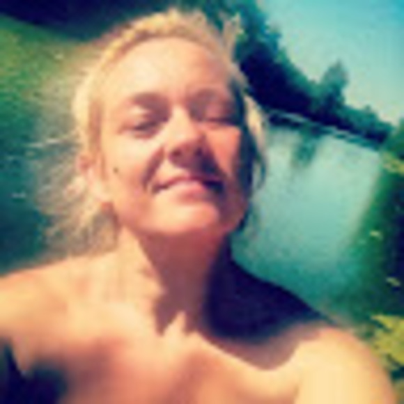 Meet your Posher, Ivana - Picture 1 of 1